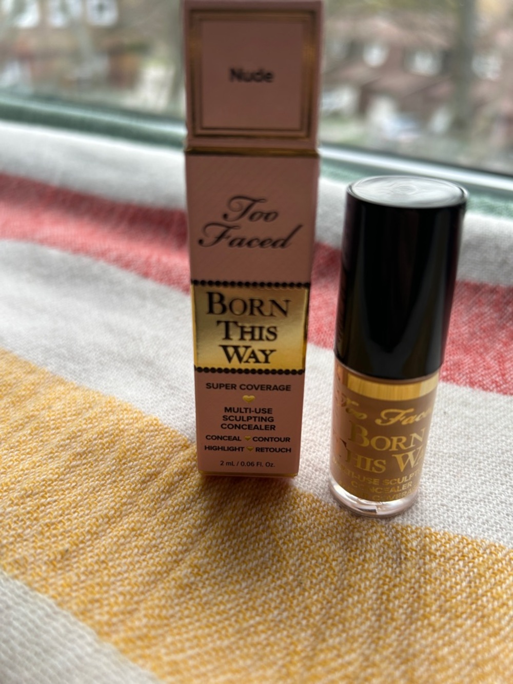Too Faced Born This Way Concealer Mini - Pink & Gold Accent Box - Picture 2 of 2